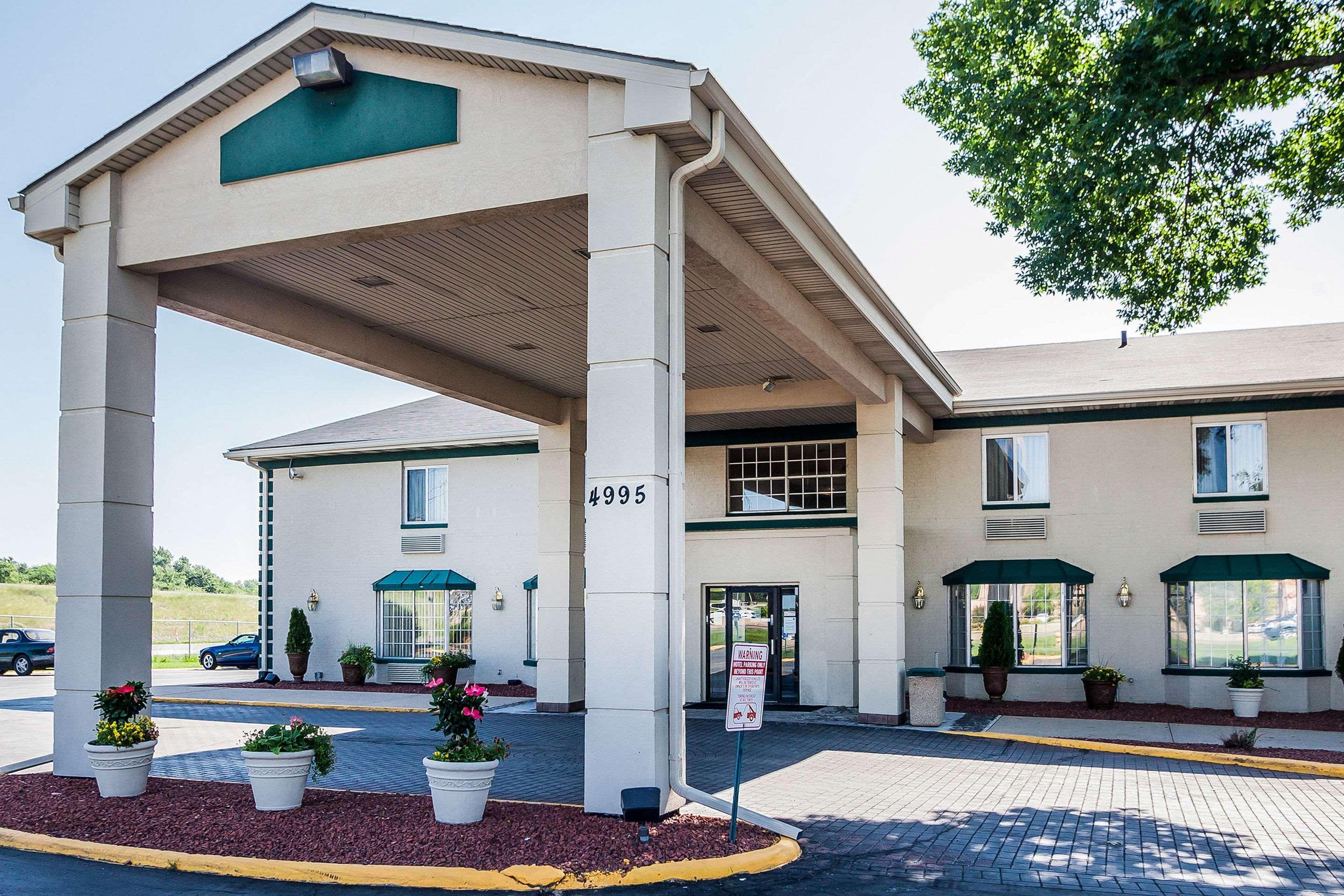 Quality Inn & Suites Des Moines - Merle Hay Road Urbandale Exteriér fotografie